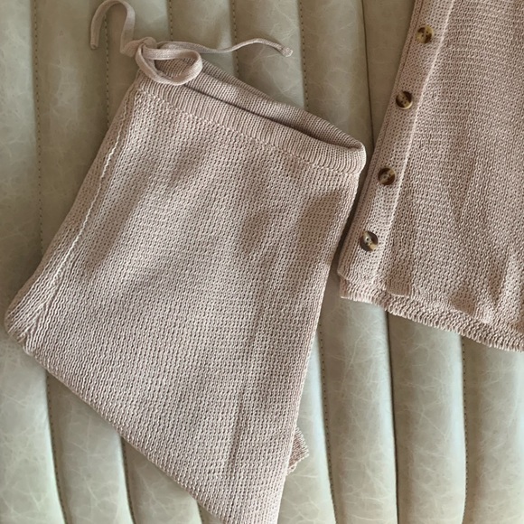 NWOT✨ Fashion Nova Knit Shorts - Picture 3 of 5